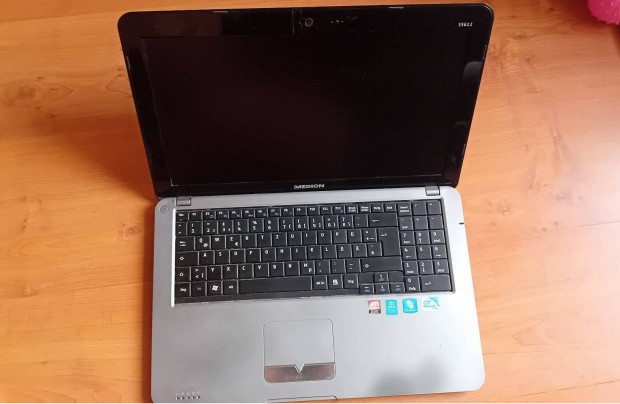 Medion Akoya S5612 laptop, nem indul, Posta is