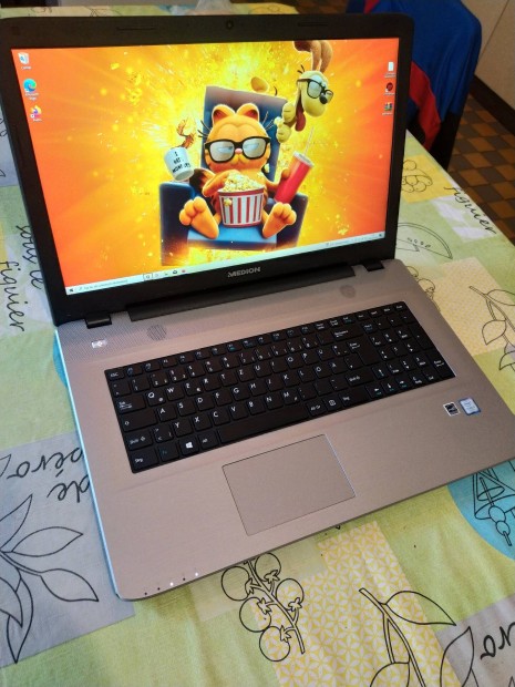 Medion Akoya i3-7100 laptop