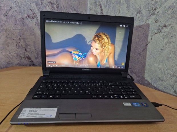 Medion E 6228 Core I3 -2350M Laptop 4Gb/320Gb HD 3000 Szp ll