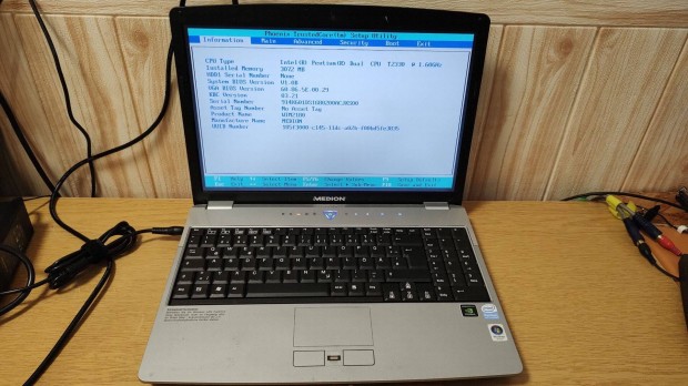 Medion WIM2180,Intel Pentium T2330/3GB laptop alkatrsznek,feljtsra