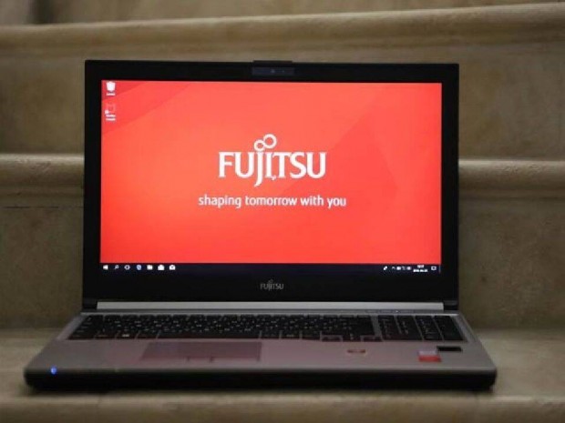 Mega ajnlat! Magyar billentyzettel Fujitsu H730 -Menta