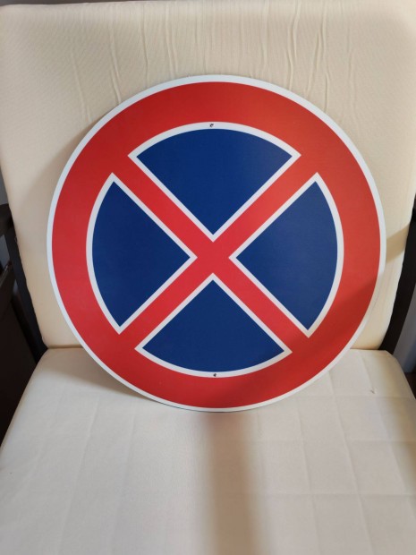 Meg�llni parkolni v�rakozni tilos t�bla alum�nium