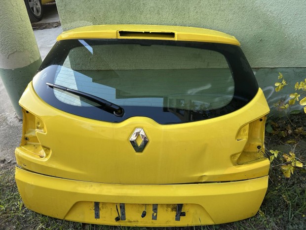 Megane 3 kombi csomi ajt. Srlt.