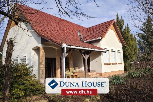 Megb�zhat�, massz�v t�gla�p�t�s� otthon