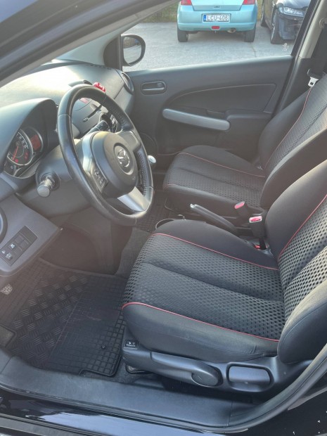 Megb�zhat� aut�