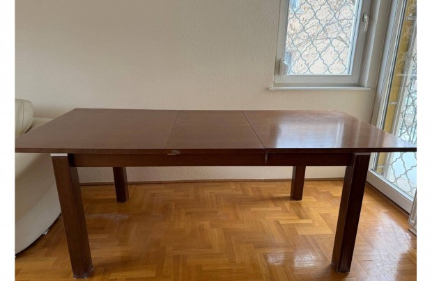 Meghosszabb�that� b�v�thet� barna fa �tkez�asztal �sszecsukhat� asztal