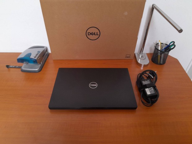 Megkmlt Dell laptop (7.gen. Intel i5, 2GB VGA, SSD + HDD, j akku)