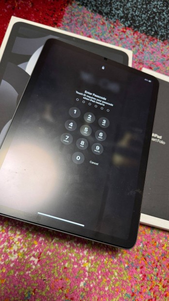 Megkímélt Ipad Air 5 M1 64gb + gyári mágneses smart tok