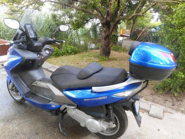 Megkímélt Kymco xciting 250ccm motorkerékpár keresi új gazdáját