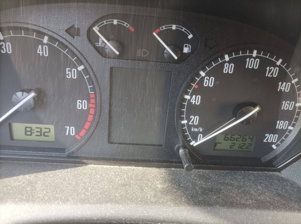 Megk�m�lt Skoda fabia 1.2 classic