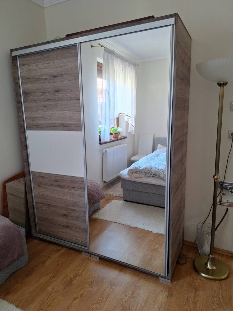 Megkímélt, újszerű bútorok Miskolcon eladók !