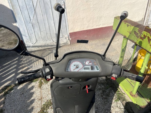 Megkímélt állapotú, keveset használt robogó eladó