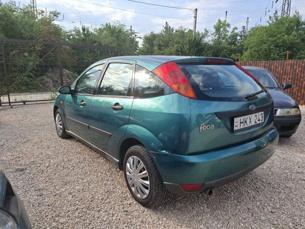 Megkmlt ford focus 1.6 benzin