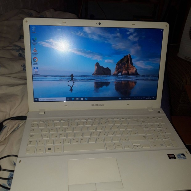 Megkimélt gyors kameras Laptop, Ingyen Posta!