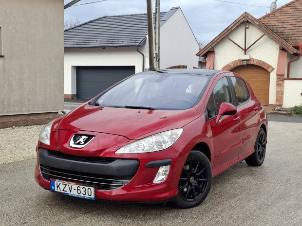 Megk�m�lt peugeot 308 1.6d panor�ma �veg tet� 