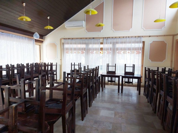 Megsz�llott V�llalkoz�knak! �tterem elad� B�lcsk�n!