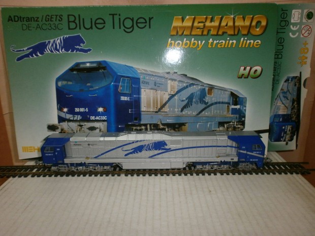 Mehano T-166 - De-AC33C -dizel mozdony "Blue Tiger"- H0 -DSS