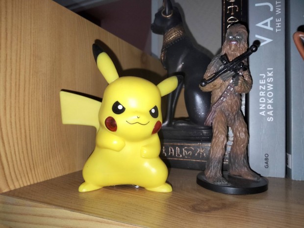 Mekis Pikachu, Pokmon figura