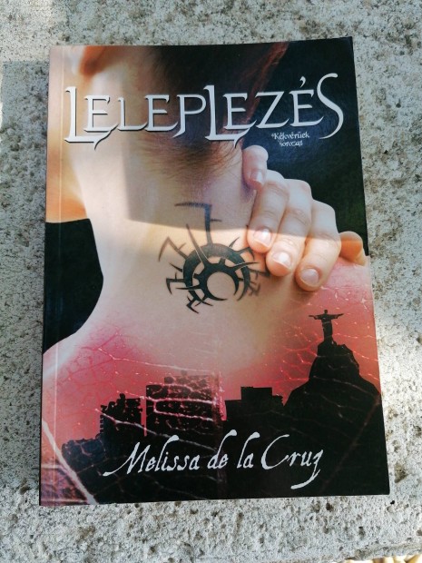 Melissa De La Cruz - Leleplezs