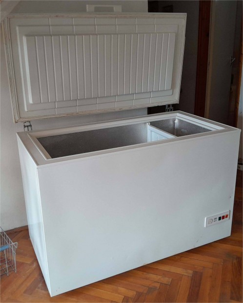Mlyht/Fagyaszt lda Zanussi-Lehel 295 L