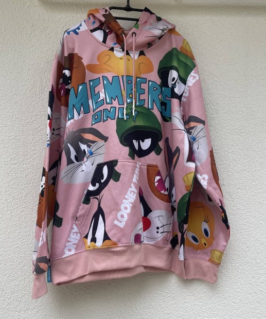Members Only x Looney Tunes pulcsi