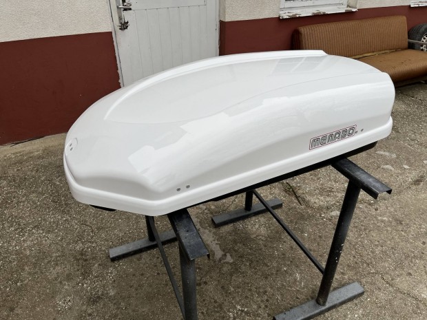 Menabo 330L f�nyes Feh�r tet�box thule