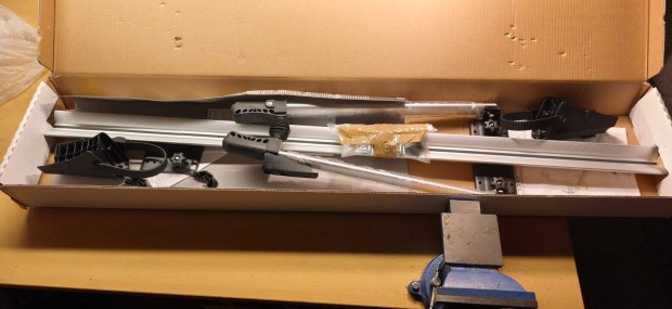 Menabo ker�kp�rtart�, ker�kp�rsz�ll�t� tet�csomagtart�ra