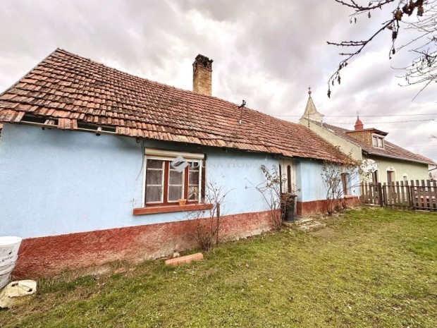 Mencshelyi 61 nm-es h�z elad�