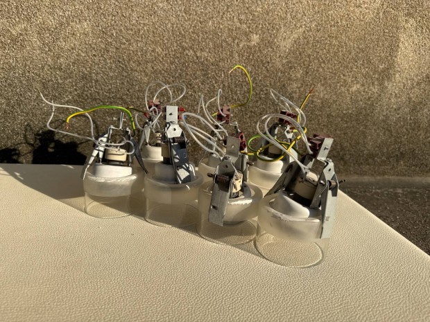 Mennyezeti l�mp�k (7db)