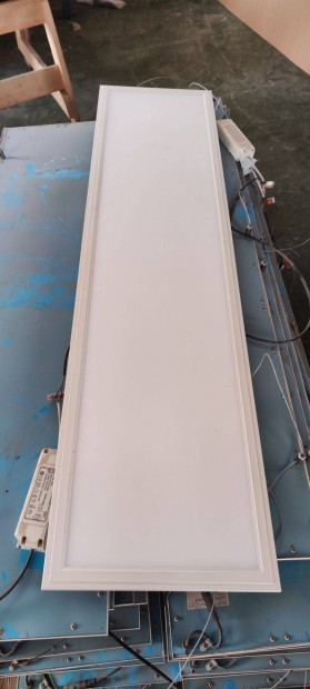 Mennyezeti led lmpa (Optonica led panel light 48w)