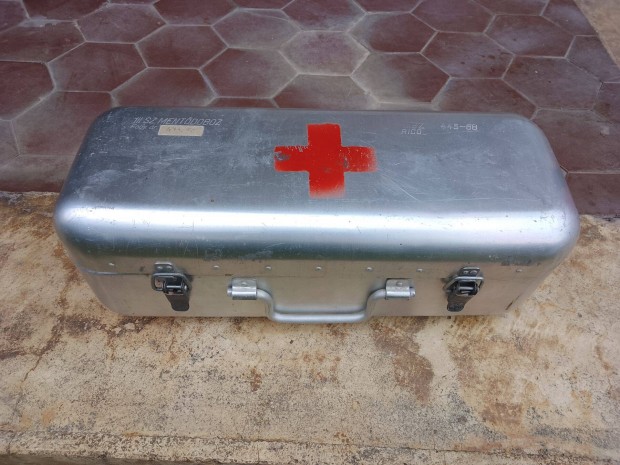 Mentdoboz, aluminium kitn llapotban elad