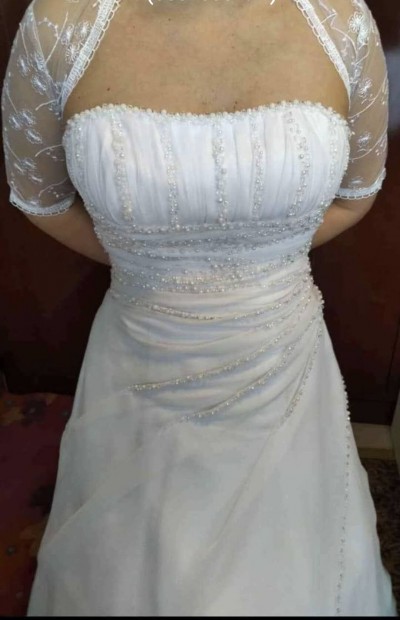 Menyasszonyi ruha
