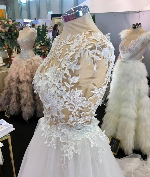 Menyasszonyi ruha Halsz va Collection