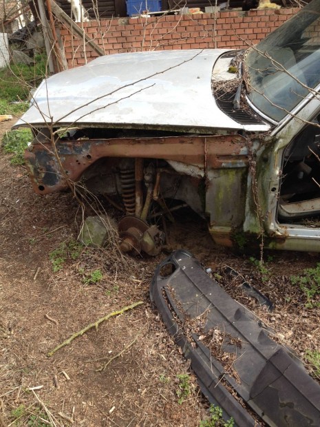 Mercedes 123 tip 1982 évj Bontott alkatrészek