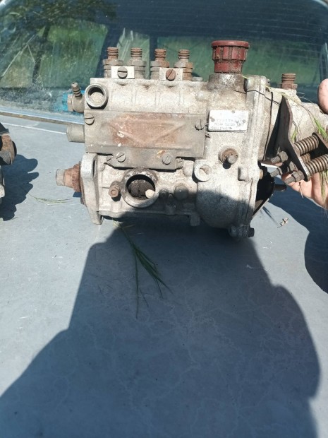 Mercedes 123 tip 300 d hez Elsőrúgók 208 Fűtőmotor Bontott alkatrészek