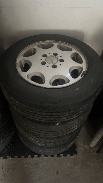Mercedes 124 15-os alufelni szett