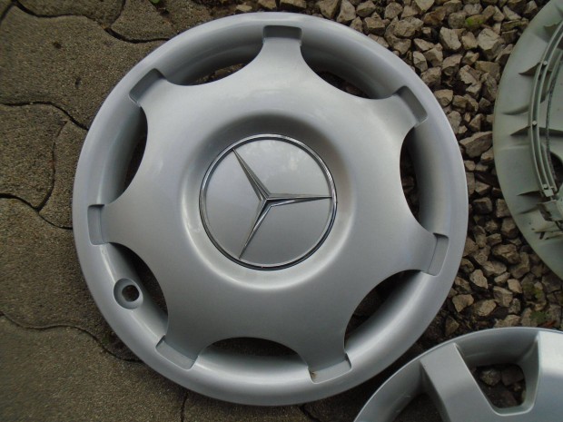 Mercedes 15" gyri dsztrcsa 1 db elad
