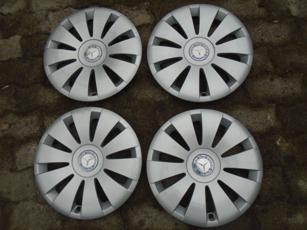 Mercedes 15" gyri dsztrcsa garnitra elad