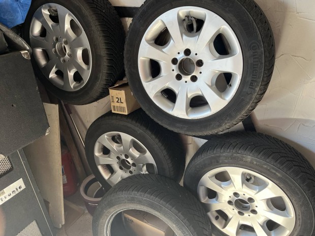 Mercedes 16" alufeni garnitura Continental tli gumikkal szerelve