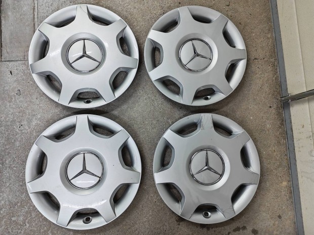 Mercedes 16" disztrcsa