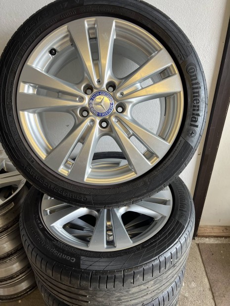 Mercedes 17" gyri kerkgarnitura 