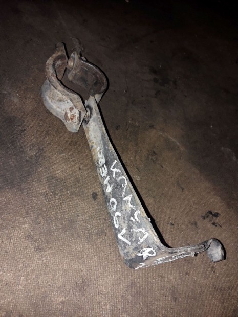 Mercedes 190 Tartó Bak