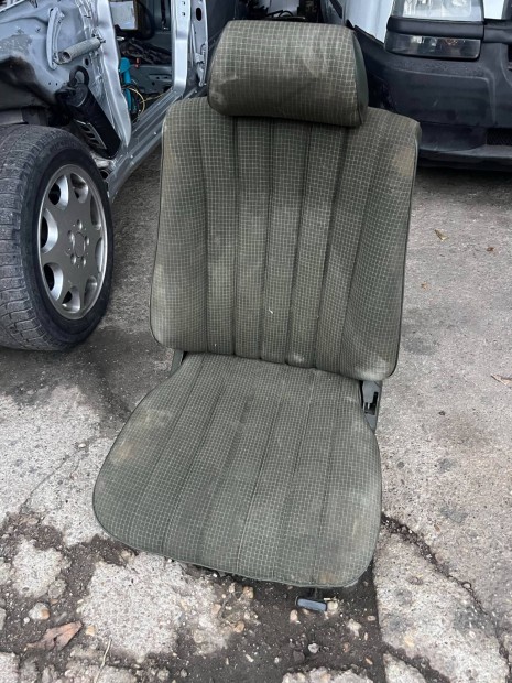 Mercedes 190 �l�s