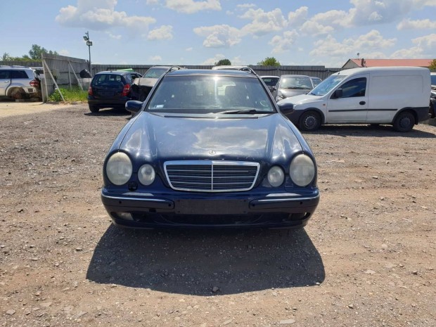 Mercedes 220 cdi 2002 kombi bontott minden alkatrsze elad