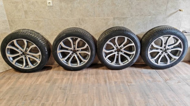 Mercedes 315/40 R21 és 275/45 R21 Pirelli Scorpion