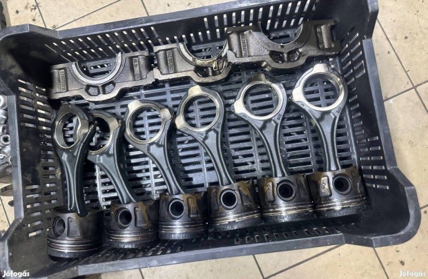 Mercedes 3.0 V6 170kw motorkód: 642 820 dugattyú hajtókarral Ár/db