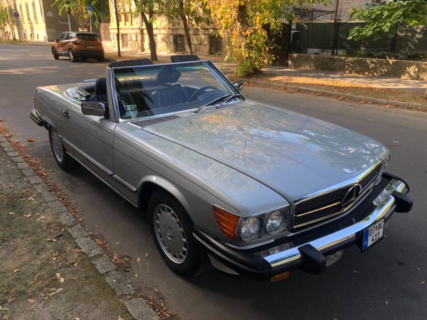 Mercedes 560 SL