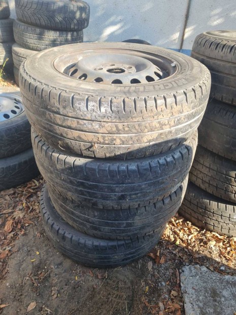 Mercedes 5x112 15" lemezfelnik, 195/70 R15C gumikkal