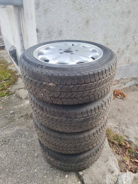 Mercedes 5x112 16" feljtott alufelni 195/60 R16 tli gumikkal