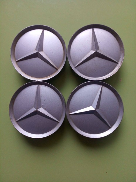 Mercedes 75mm régi tipusú alufelni felni kupak